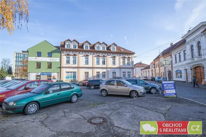 Prodej kanceláře, Chrudim - Chrudim IV, Lupáčova, 612 m2