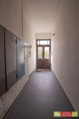 Prodej komerční, Praha, U plynárny, 300 m2