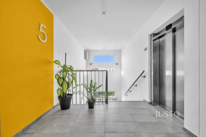 Prodej bytu 2+kk, Praha - Uhříněves, Oty Bubeníčka, 45 m2