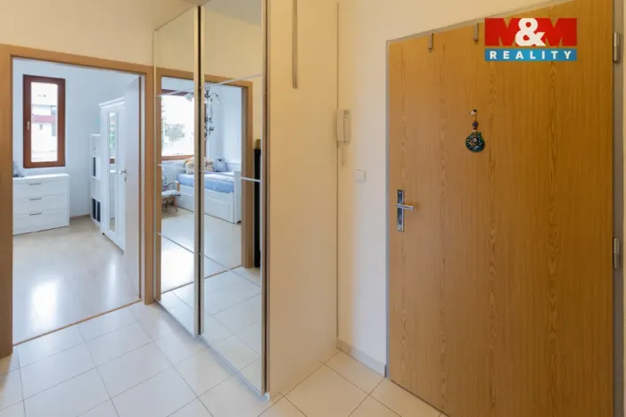 Pronájem bytu 2+kk, Čelákovice, náměstí 5. května, 60 m2