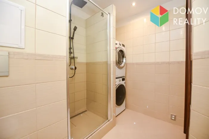 Prodej bytu 4+kk, Jince, Zborovská, 85 m2