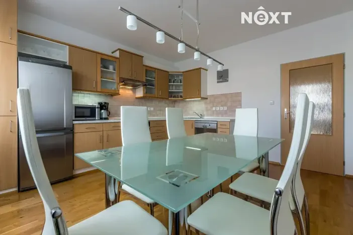 Prodej bytu 3+1, Zliv, Dolní náměstí, 89 m2