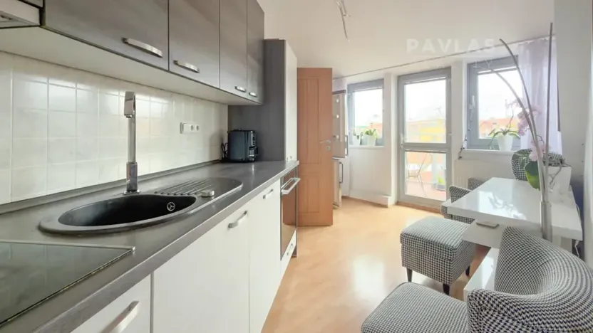 Pronájem bytu 1+1, České Budějovice, Rudolfovská tř., 71 m2