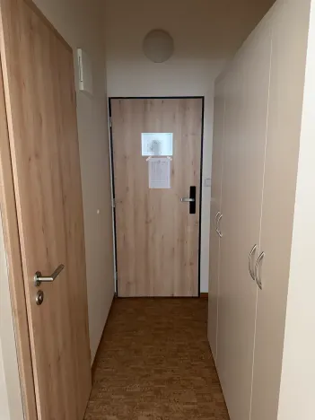 Pronájem bytu 1+kk, Praha - Smíchov, Křížová, 20 m2