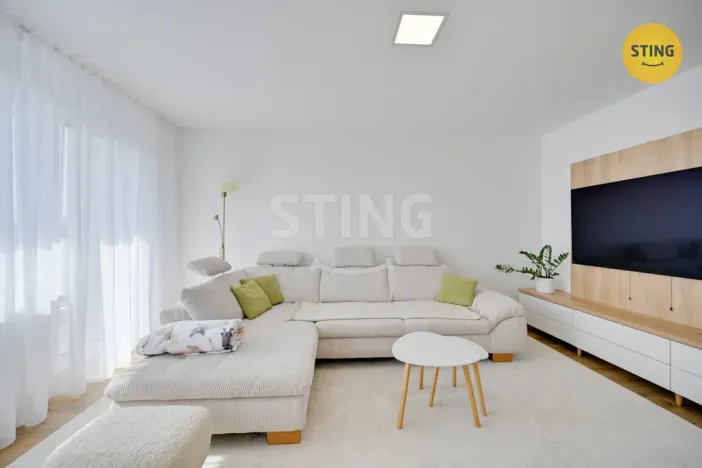 Pronájem bytu 2+1, Topolná, 71 m2