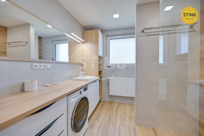 Pronájem bytu 2+1, Topolná, 71 m2