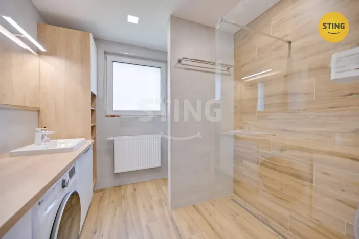 Pronájem bytu 2+1, Topolná, 71 m2