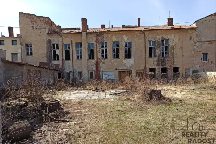 Prodej ubytování, Zlaté Hory, nám. Svobody, 2512 m2