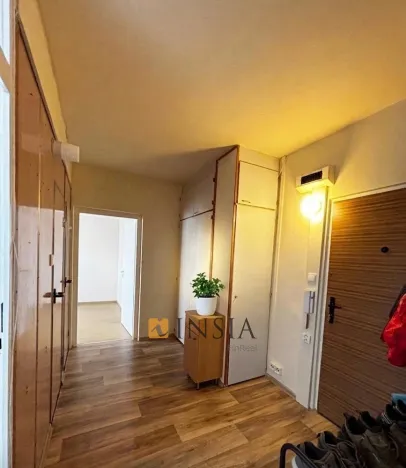 Prodej bytu 2+1, Roztoky, 51 m2