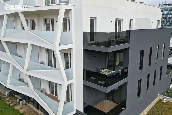 Prodej bytu 3+kk, Brno, Komárovská, 71 m2