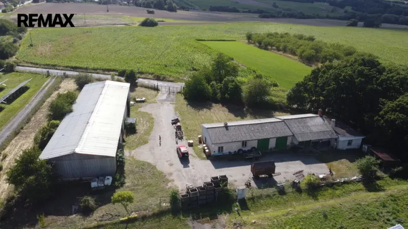 Pronájem skladu, Kouřim, 500 m2