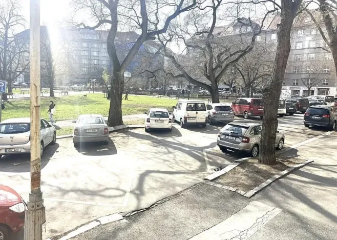 Pronájem bytu 3+kk, Praha - Bubeneč, Puškinovo náměstí, 98 m2