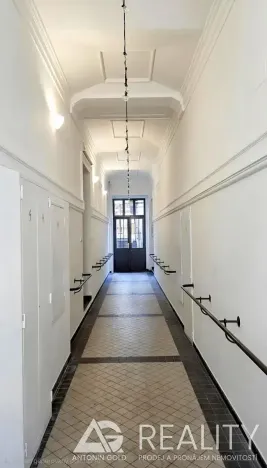 Prodej bytu 3+1, Praha - Vinohrady, náměstí Míru, 62 m2