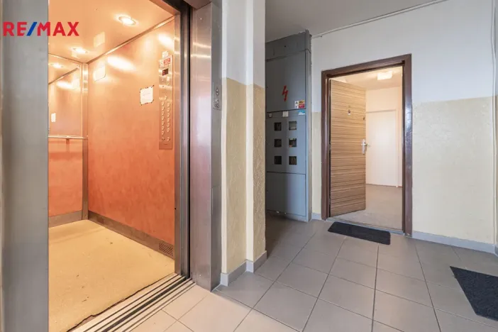 Pronájem bytu 2+kk, Praha - Chodov, Brandlova, 43 m2