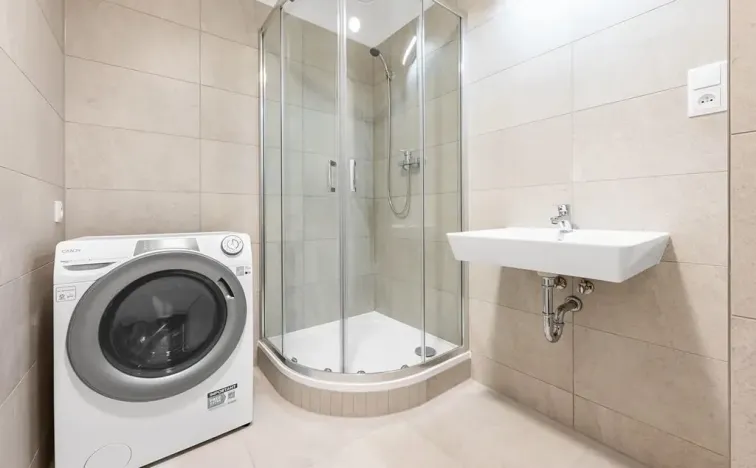 Pronájem bytu 1+kk, Praha - Vysočany, Gerstelova, 35 m2