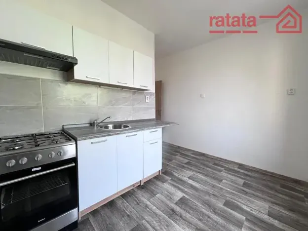 Pronájem bytu 2+1, Klášterec nad Ohří, Václava Řezáče, 55 m2