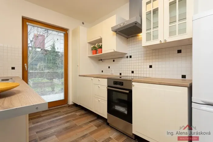 Pronájem bytu 1+1, Praha - Velká Chuchle, Nad Libří, 55 m2