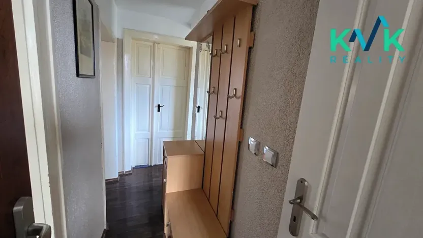 Pronájem bytu 3+1, Karlovy Vary, Na Vyhlídce, 68 m2