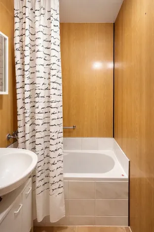 Pronájem bytu 2+kk, České Budějovice, K. Štěcha, 47 m2