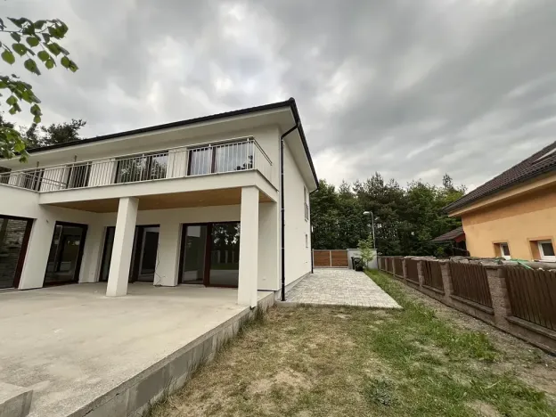 Prodej rodinného domu, Tři Dvory, 235 m2