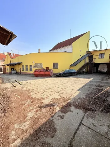 Prodej výrobních prostor, Netolice, Bavorovská, 650 m2