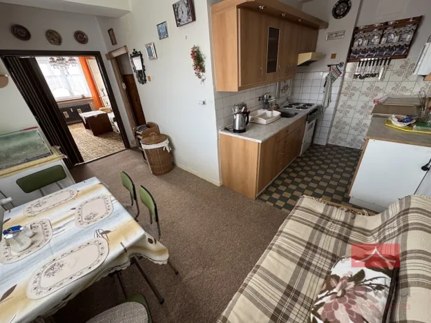 Prodej bytu 2+1, Divišov, Na Sídlišti, 47 m2