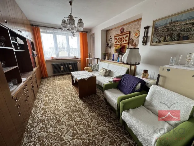 Prodej bytu 2+1, Divišov, Na Sídlišti, 47 m2