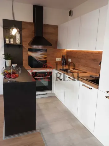 Pronájem bytu 2+kk, Praha - Hlubočepy, Fabiánové, 44 m2