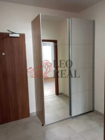 Pronájem bytu 2+kk, Praha - Hlubočepy, Fabiánové, 44 m2