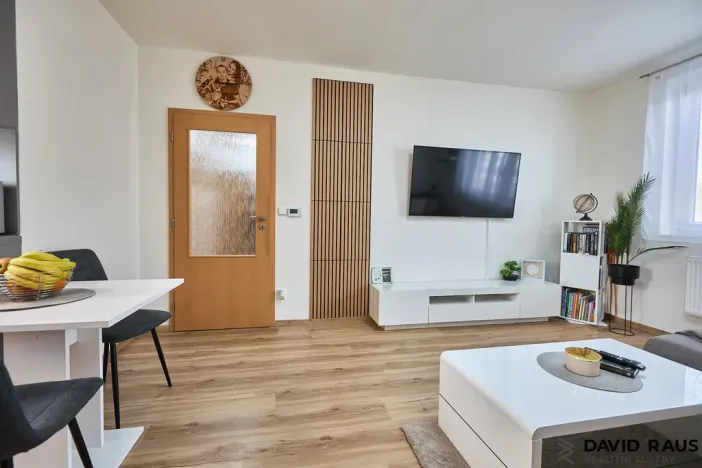 Prodej bytu 2+kk, Rajhrad, Komenského, 49 m2