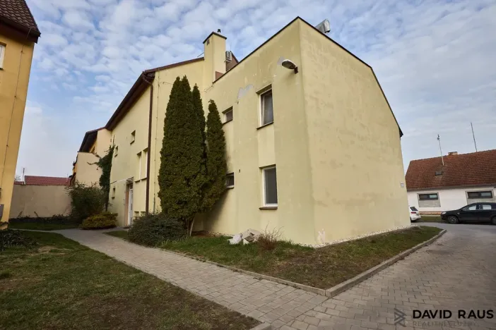 Prodej bytu 2+kk, Rajhrad, Komenského, 49 m2
