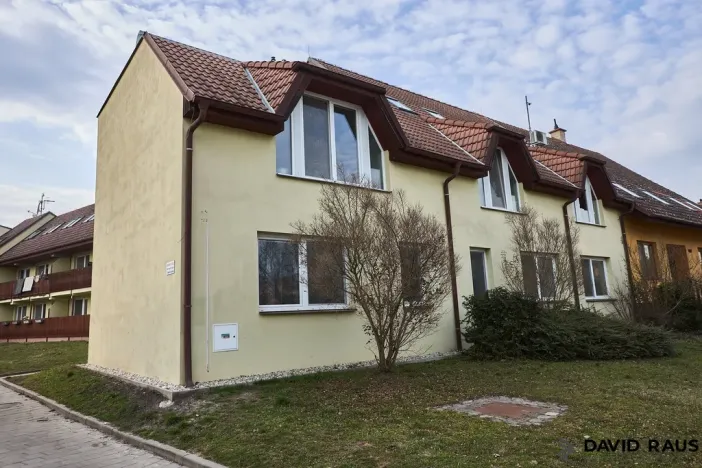 Prodej bytu 2+kk, Rajhrad, Komenského, 49 m2