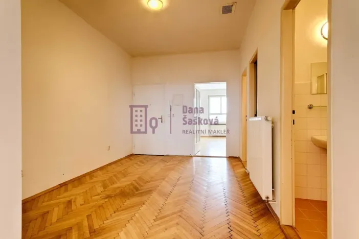 Pronájem bytu 2+1, Jindřichův Hradec - Jindřichův Hradec I, Komenského, 70 m2