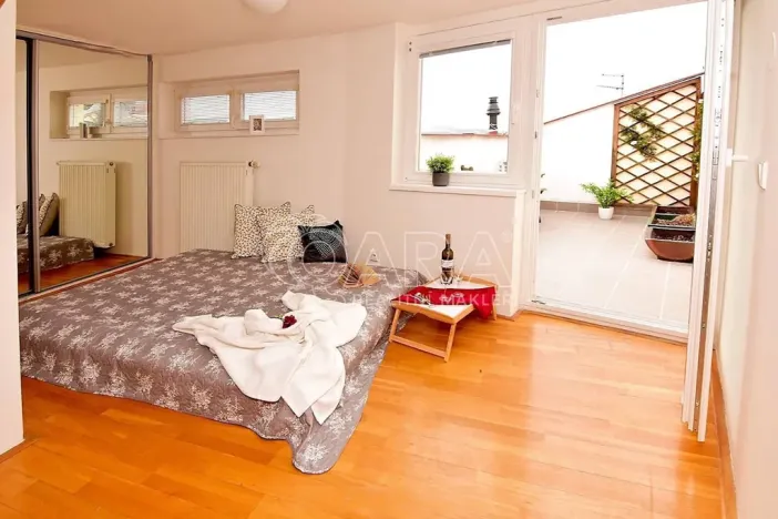 Pronájem bytu 2+kk, Praha - Bubeneč, Národní obrany, 53 m2