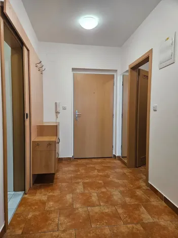 Pronájem bytu 2+kk, Zlín, Na Honech I, 56 m2