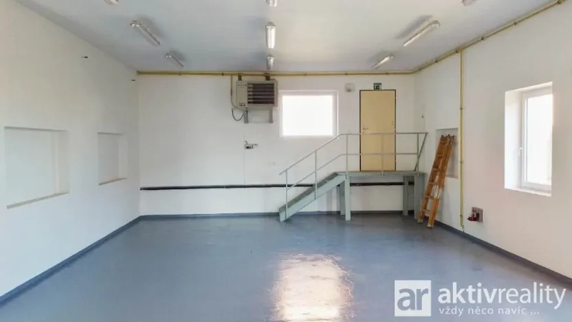 Pronájem skladu, Kostelec nad Labem, T. G. Masaryka, 316 m2