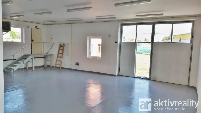 Pronájem skladu, Kostelec nad Labem, T. G. Masaryka, 316 m2