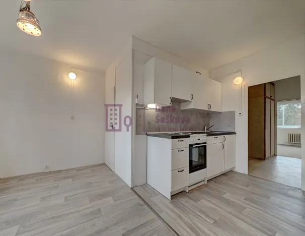 Pronájem bytu 3+1, Jindřichův Hradec - Jindřichův Hradec II, sídliště U Nádraží, 87 m2