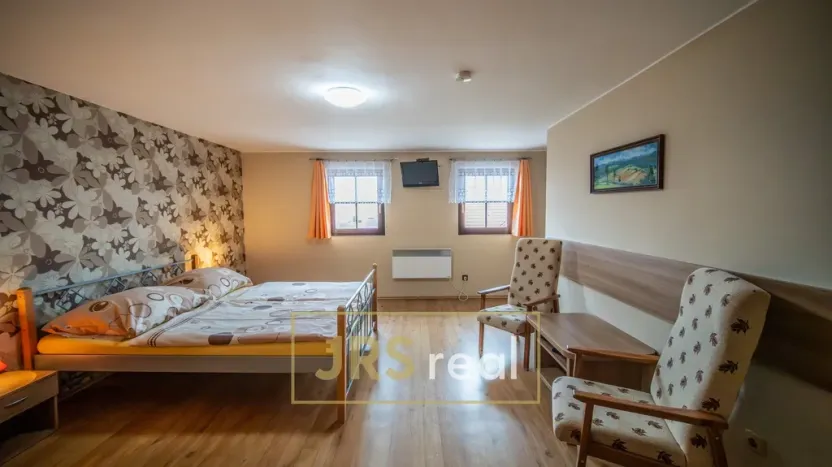 Prodej rodinného domu, Čejkovice, 468 m2