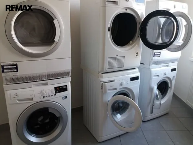 Pronájem bytu 1+kk, Praha, Hornoměcholupská, 22 m2