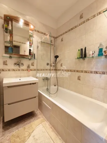 Pronájem bytu 3+1, Praha - Krč, Pacovská, 76 m2