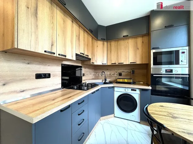 Prodej bytu 2+1, Sokolov, Sokolovská, 53 m2