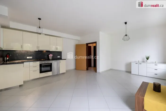 Pronájem bytu 2+kk, Praha - Stodůlky, Svitákova, 57 m2