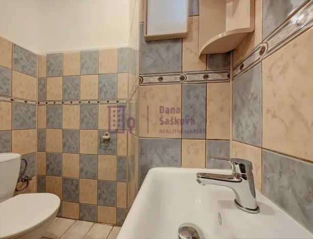 Pronájem bytu 2+1, Jindřichův Hradec - Otín, 59 m2