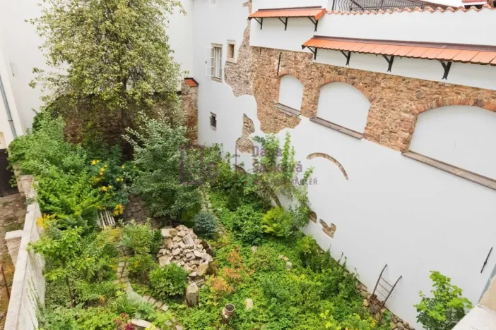 Pronájem bytu 2+1, Jindřichův Hradec - Jindřichův Hradec I, nám. Míru, 71 m2