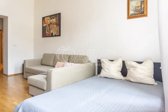 Pronájem bytu 1+1, Praha - Žižkov, Táboritská, 31 m2