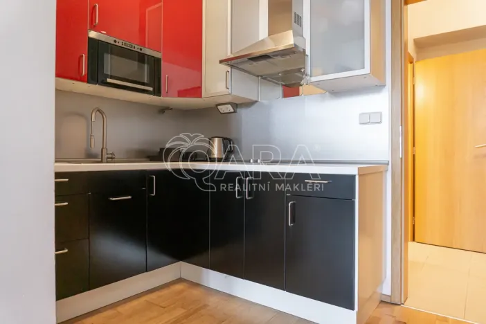 Pronájem bytu 1+1, Praha - Žižkov, Táboritská, 31 m2