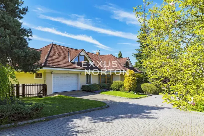 Pronájem rodinného domu, Praha - Nebušice, Malý dvůr, 340 m2