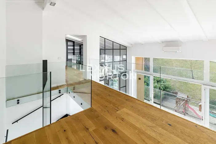 Pronájem bytu 6+kk a větší, Praha - Bubeneč, Mlýnská, 325 m2