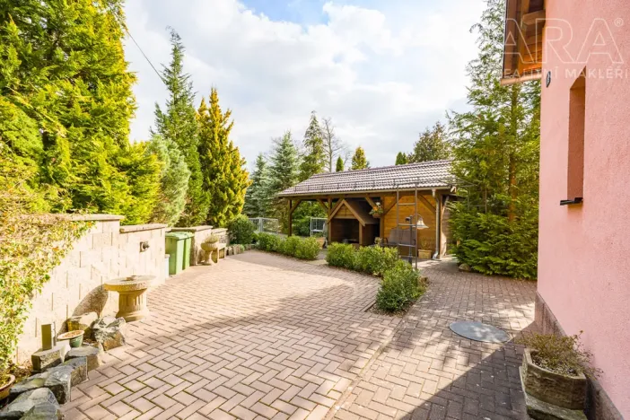 Prodej rodinného domu, Česká Kamenice, Máchova, 139 m2